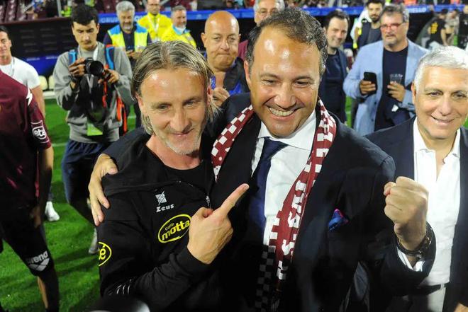 更是对球员 更是对球员