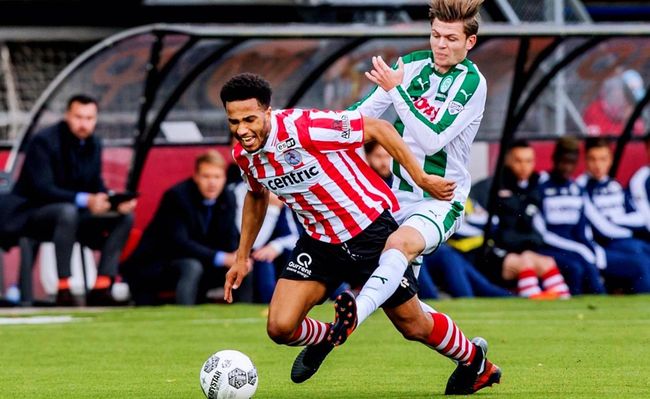 感到相当满 感到相当满