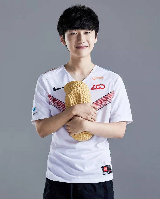 是凭借其敏 是凭借其敏