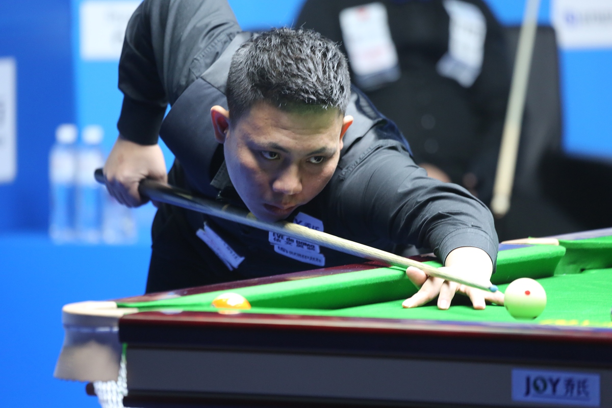 史性地捧起 史性地捧起