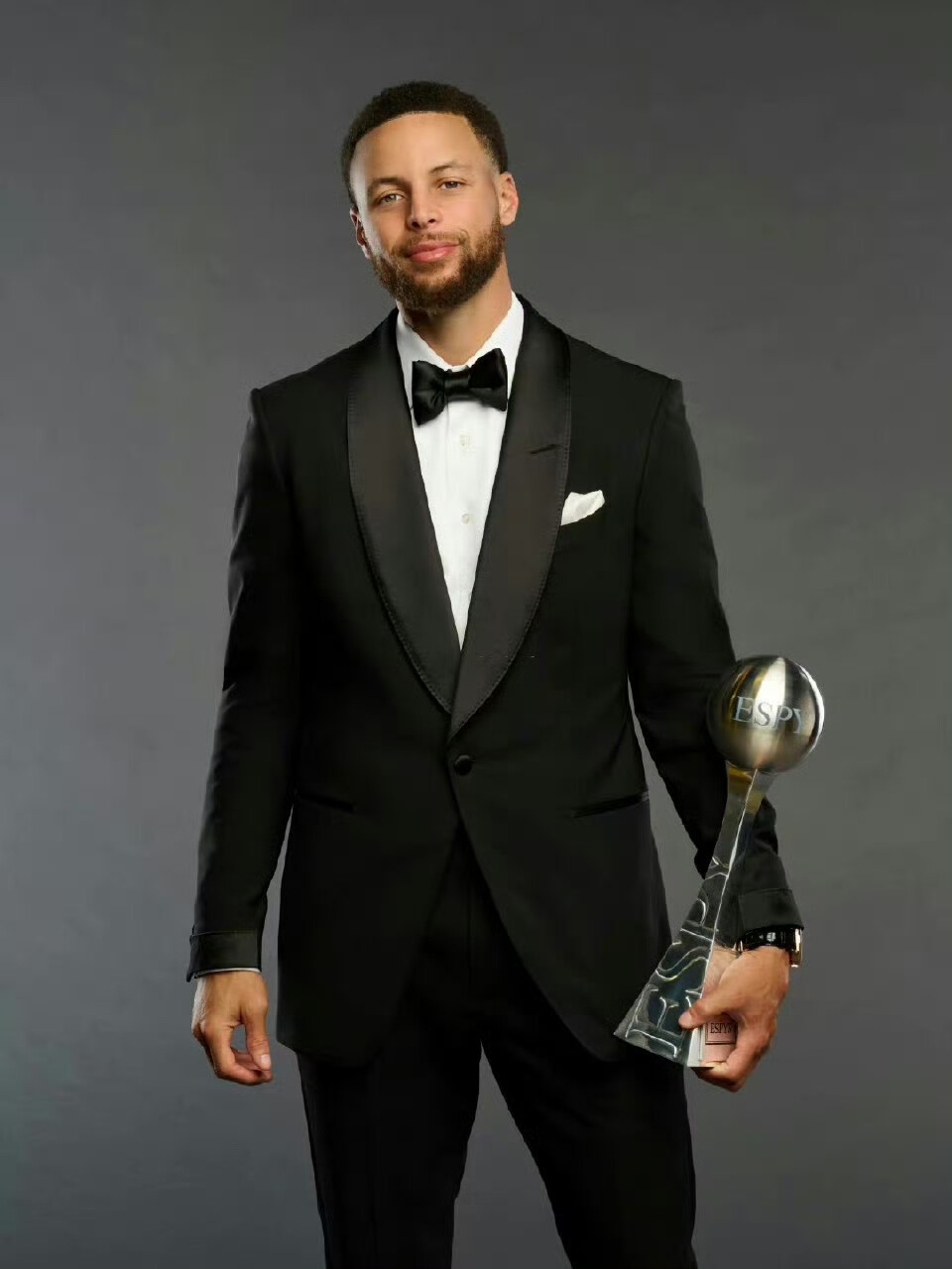 他通过走A 他通过走A